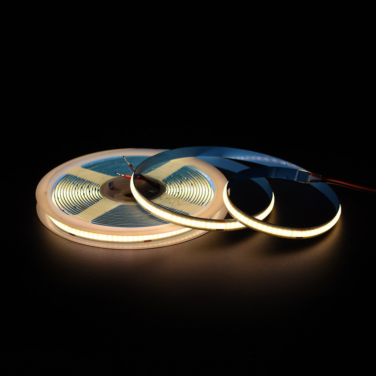 Ευέλικτο φως λωρίδας LED COB - 24V, 320 LEDs, θερμοκρασία χρώματος 3000K, πλάτος 8mm, εγγύηση 3 ετών - Adled LED.