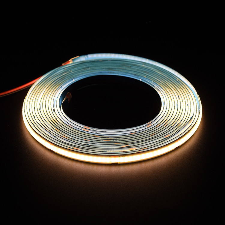 Υψηλής πυκνότητας χωρίς κουκίδες 480Leds Ευέλικτο φως COB Strip Φως COB LED Strip 5μέτρα / τροχιά 8MM 12V/24V